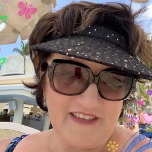 Meet your Posher, Terri